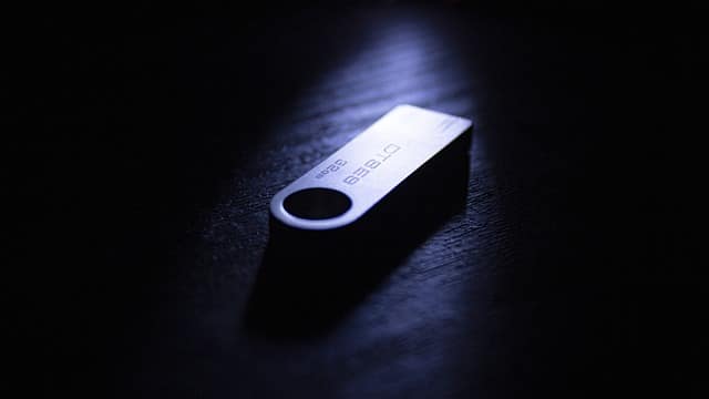 컴퓨터에 연결하는 USB 메모리